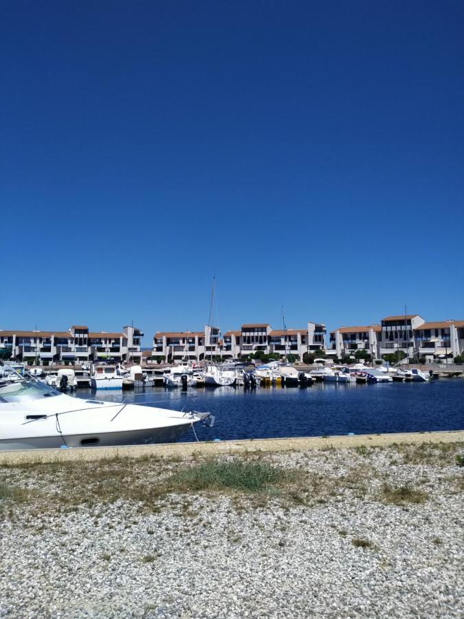 T2 Au Pied Du Marin -